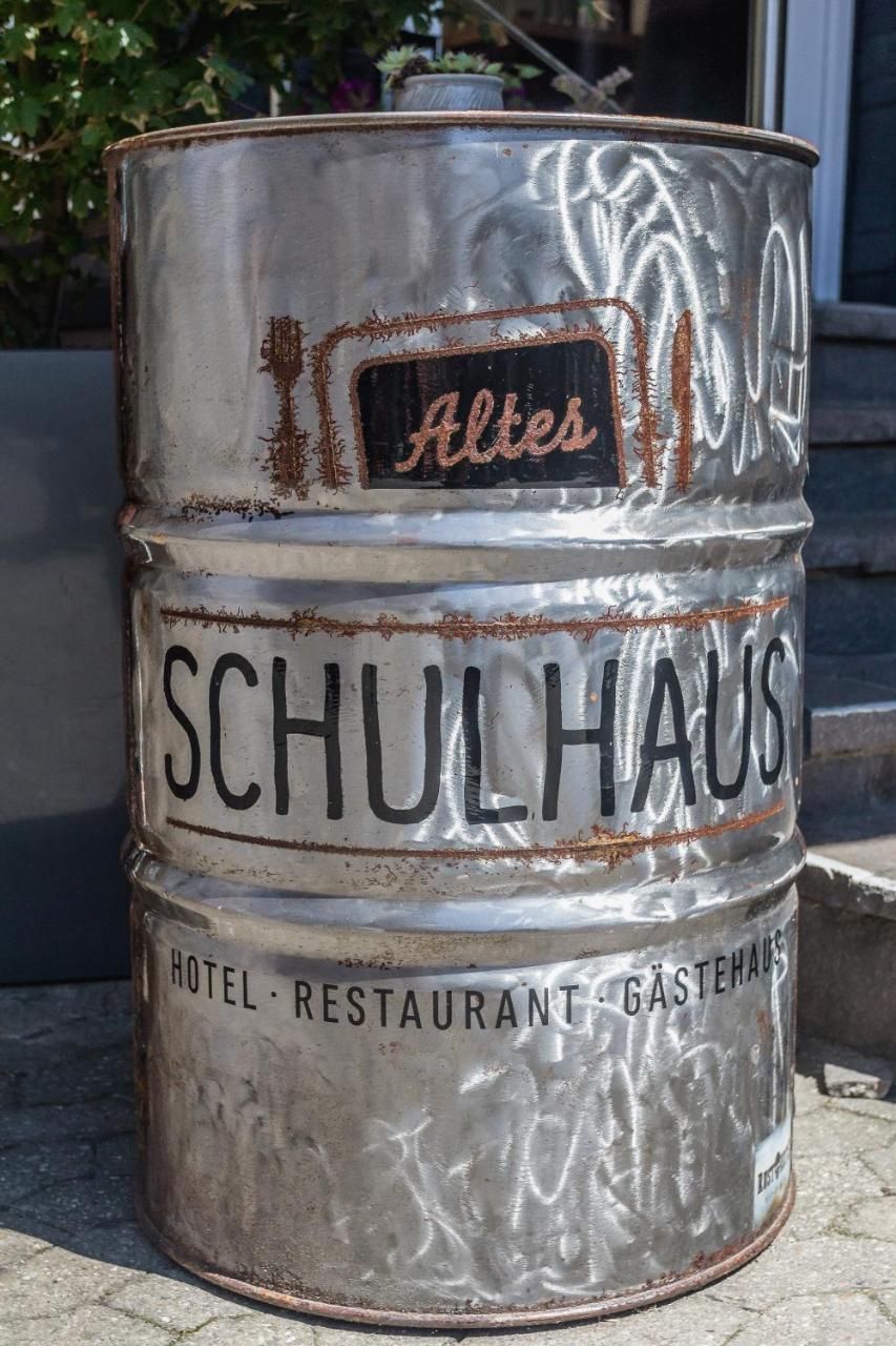 ホテル Altes Schulhaus ツェルティンゲン・ラハティグ エクステリア 写真